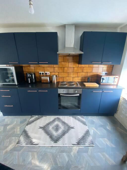 Mountain View Two Bedroom Llwynypia 外观 照片