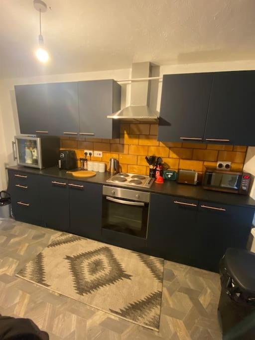 Mountain View Two Bedroom Llwynypia 外观 照片