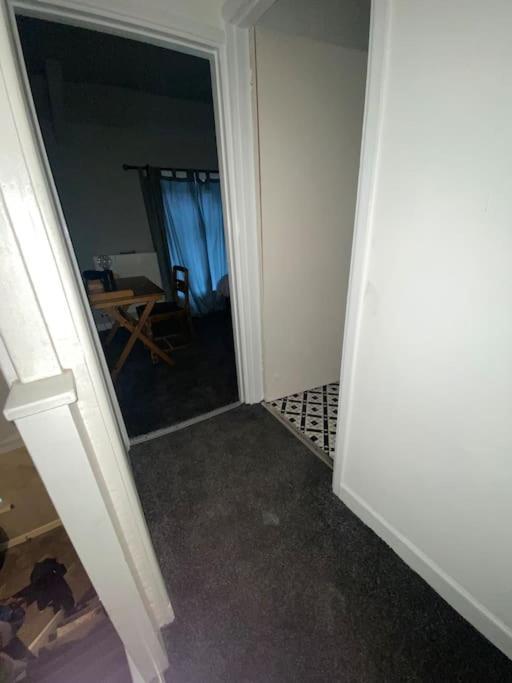 Mountain View Two Bedroom Llwynypia 外观 照片