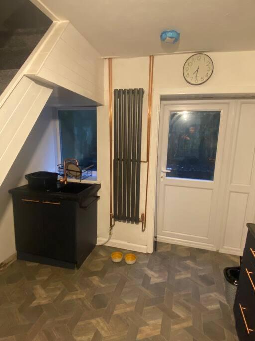 Mountain View Two Bedroom Llwynypia 外观 照片