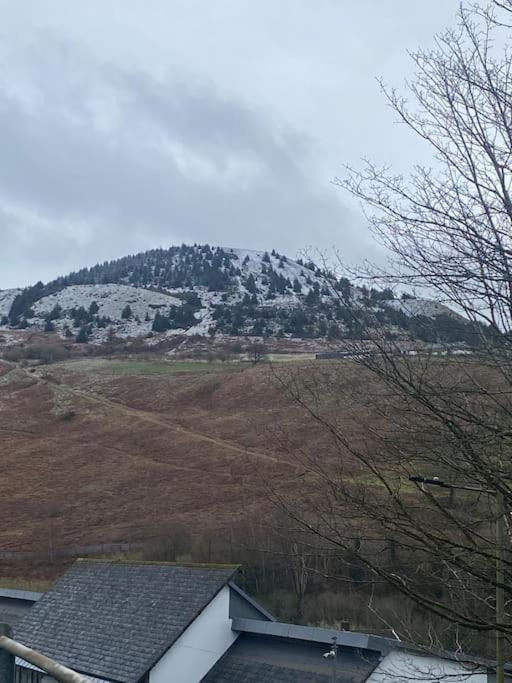 Mountain View Two Bedroom Llwynypia 外观 照片