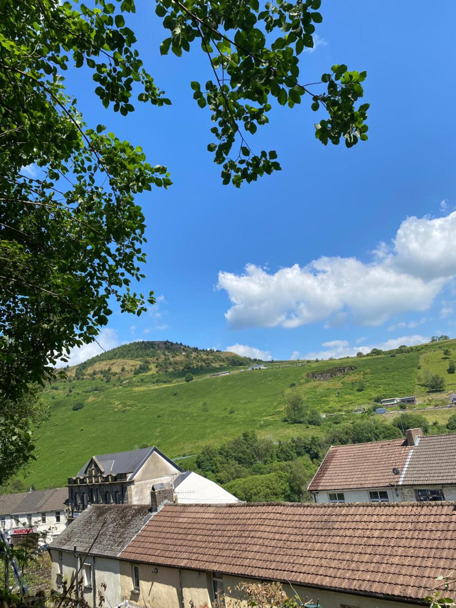 Mountain View Two Bedroom Llwynypia 外观 照片